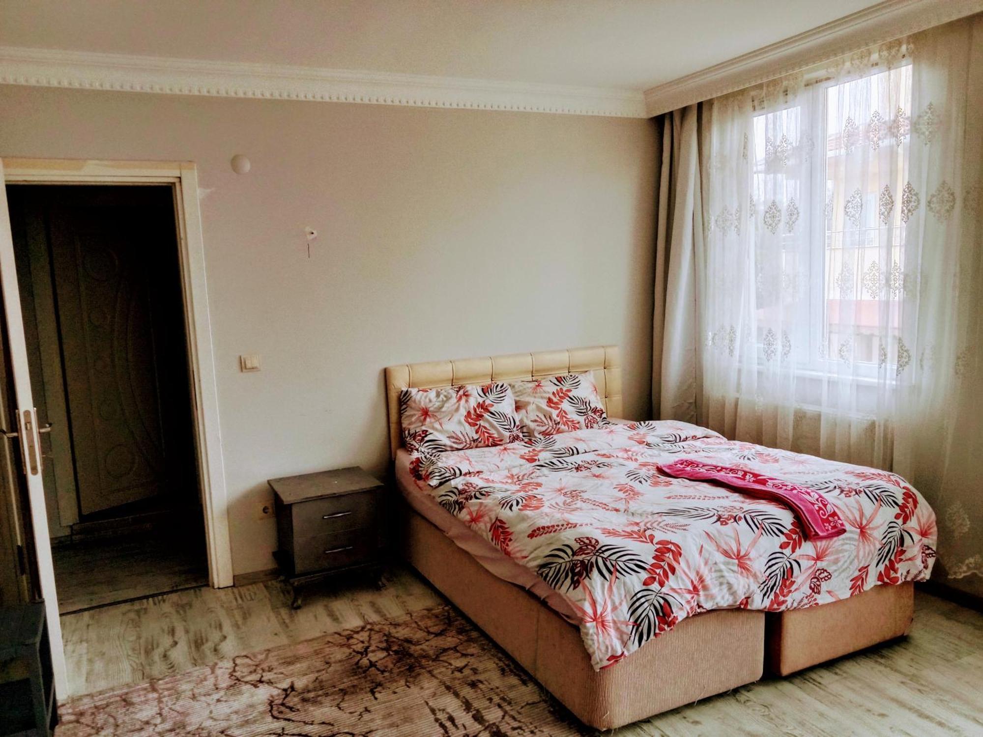 Ahmet Teacher Hotel,6 Minutes From The Airport Arnavutkoy Exterior photo