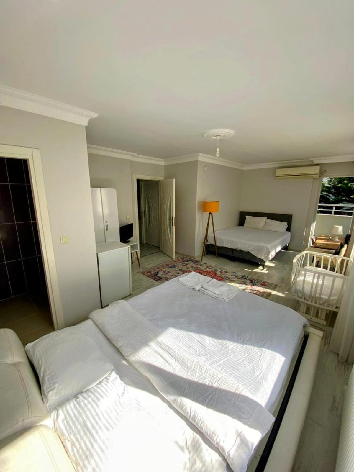 Ahmet Teacher Hotel,6 Minutes From The Airport Arnavutkoy Exterior photo